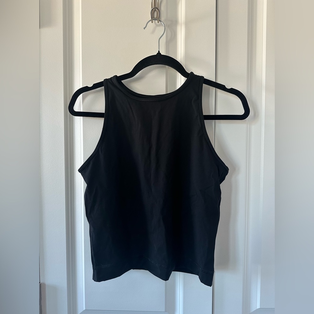 Everlane sports tank